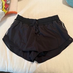 lululemon hotty hot shorts with outside drawstring